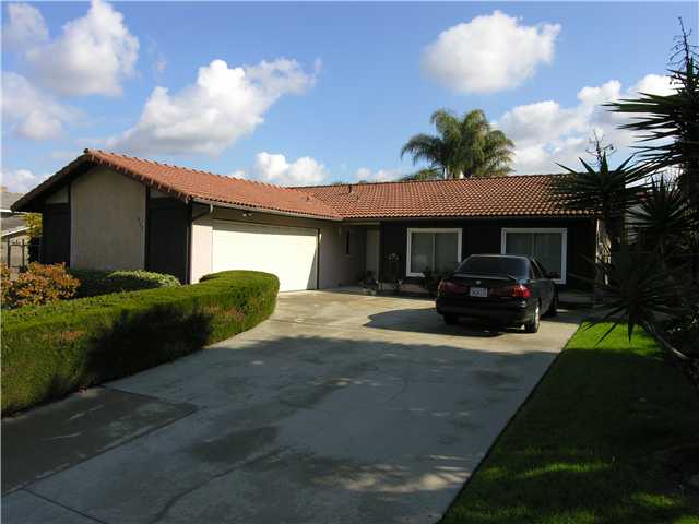 865 Granada Dr, Oceanside, CA 92056 photo 1