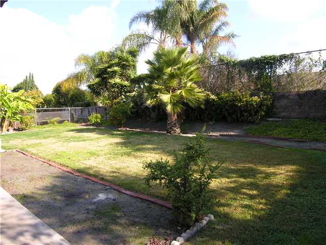 865 Granada Dr, Oceanside, CA 92056 photo 5