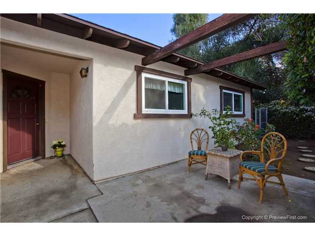 1844 Chapulin Ln, Fallbrook, CA 92028 photo 2