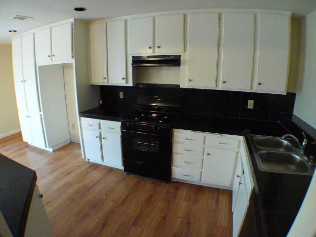 3655 Cerro Ave, Oceanside, CA 92056 photo 2