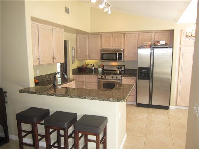 635 Creekside Ave, Oceanside, CA 92057 photo 4
