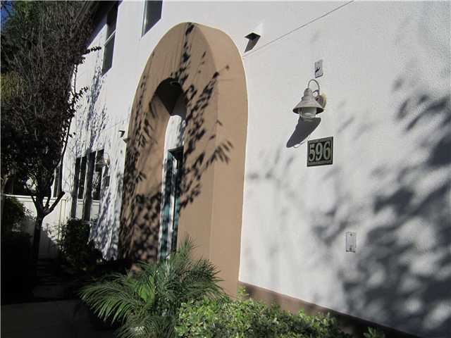596 Silver Berry Pl, Encinitas, CA 92024 photo 3