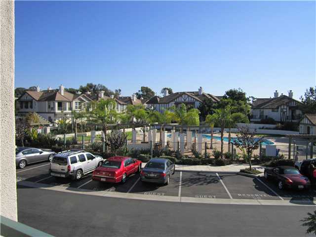 596 Silver Berry Pl, Encinitas, CA 92024 photo 2