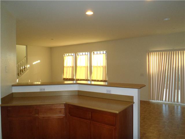 3215 Toopal Dr, Oceanside, CA 92058 photo 3