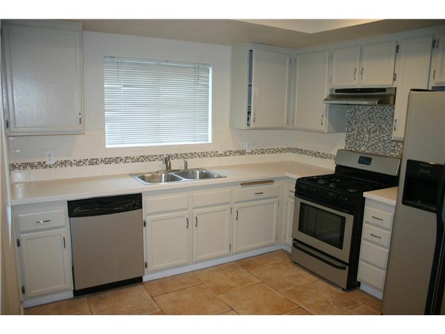 4786 Gardenia St, Oceanside, CA 92057 photo 2