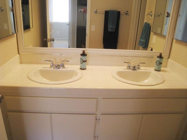 1005 Gallery Dr, Oceanside, CA 92057 photo 15
