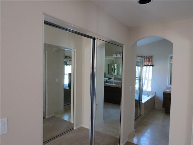 1005 Gallery Dr, Oceanside, CA 92057 photo 11