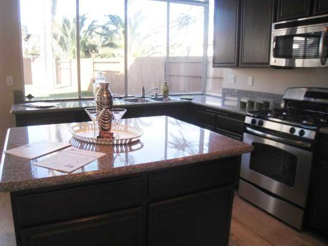 1005 Gallery Dr, Oceanside, CA 92057 photo 6