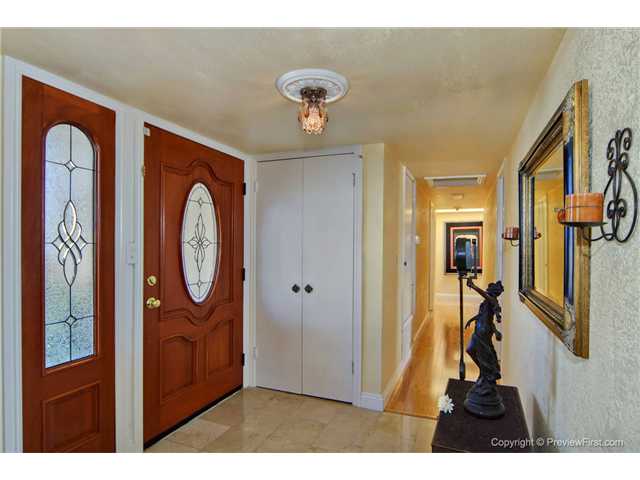 6174 Soledad Mountain Rd, La Jolla, CA 92037 photo 4