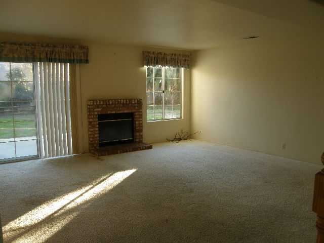 13627 Somerset Rd, Poway, CA 92064 photo 4