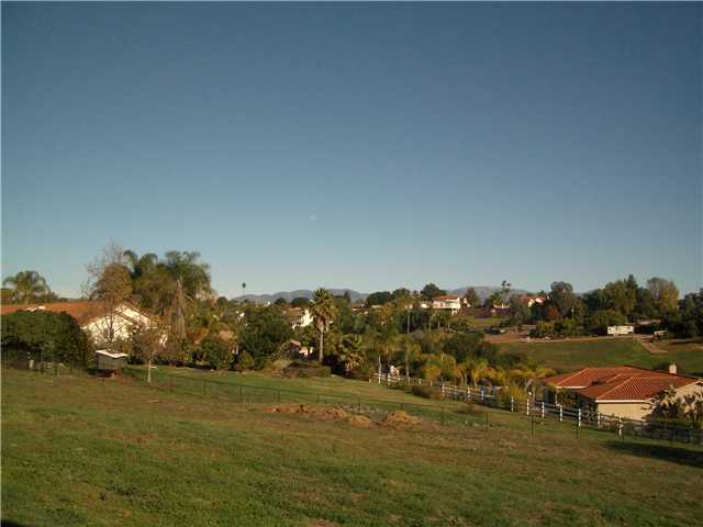 1762 Avenida De Nog, Fallbrook, CA 92028 photo 25