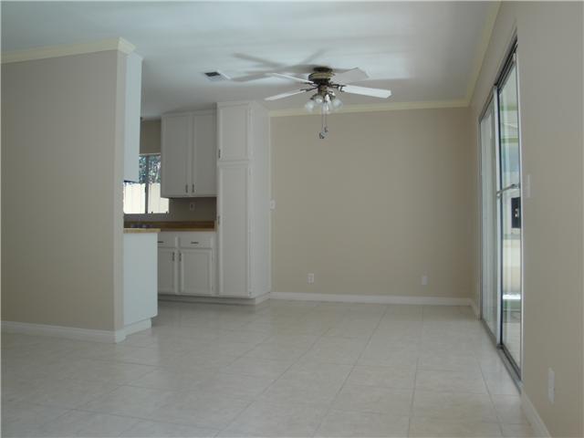 3867 Cameo Dr, Oceanside, CA 92056 photo 3