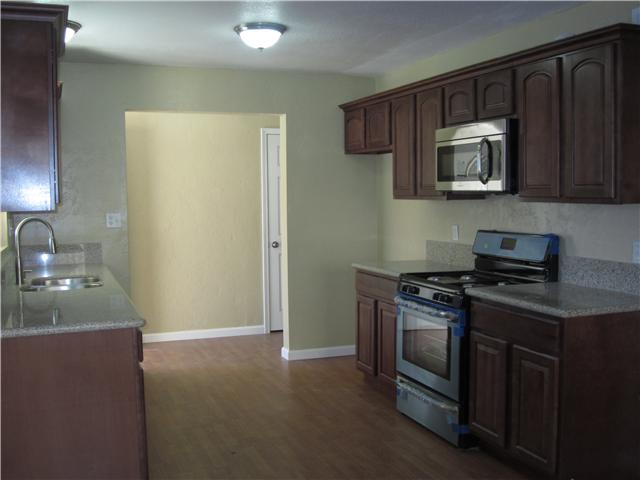 854 Maria Ave, Spring Valley, CA 91977 photo 4