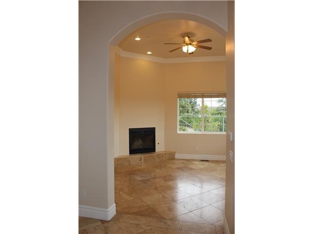 3842 Calavo Dr, Spring Valley, CA 91977 photo 5