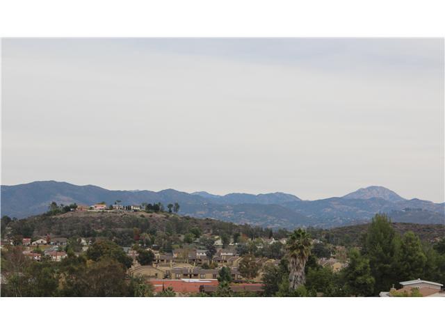3842 Calavo Dr, Spring Valley, CA 91977 photo 2