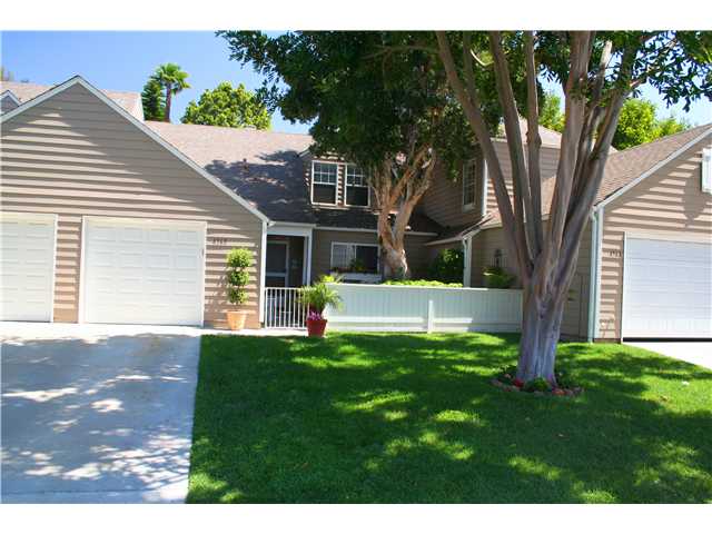 4560 Lambeth Ct, Carlsbad, CA 92010 photo 2