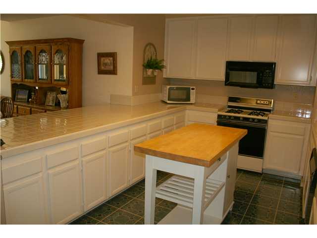 4560 Lambeth Ct, Carlsbad, CA 92010 photo 4