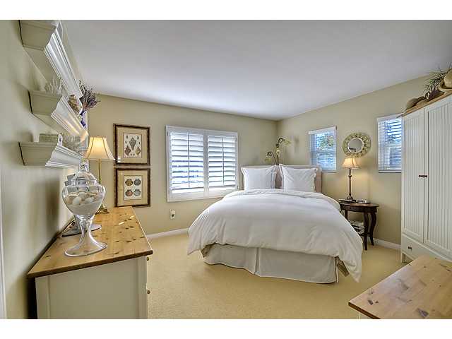 7385 Elegans Pl, Carlsbad, CA 92011 photo 24