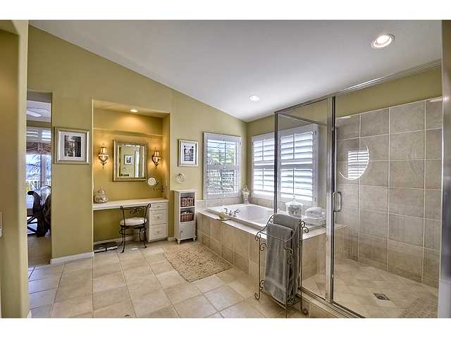 7385 Elegans Pl, Carlsbad, CA 92011 photo 15