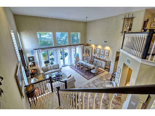 7385 Elegans Pl, Carlsbad, CA 92011 photo 2
