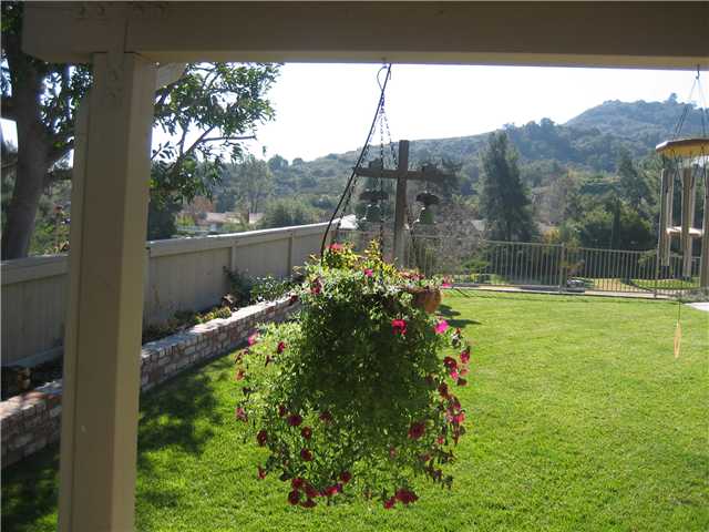 4323 Los Padres Dr, Fallbrook, CA 92028 photo 9