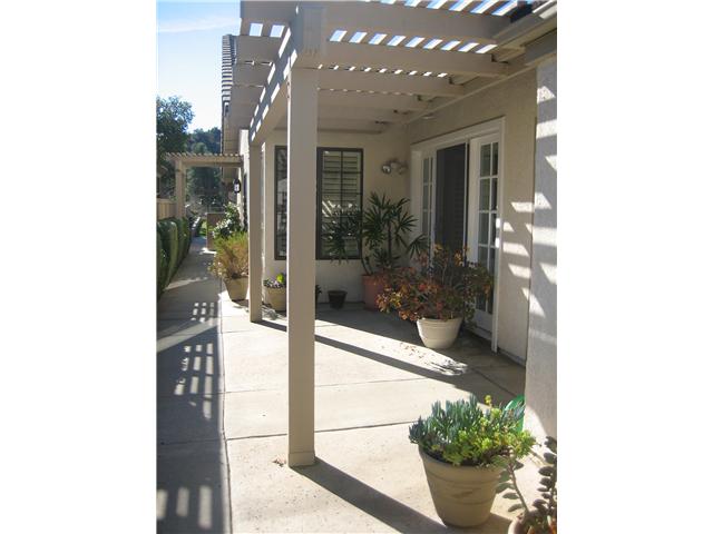 4323 Los Padres Dr, Fallbrook, CA 92028 photo 2