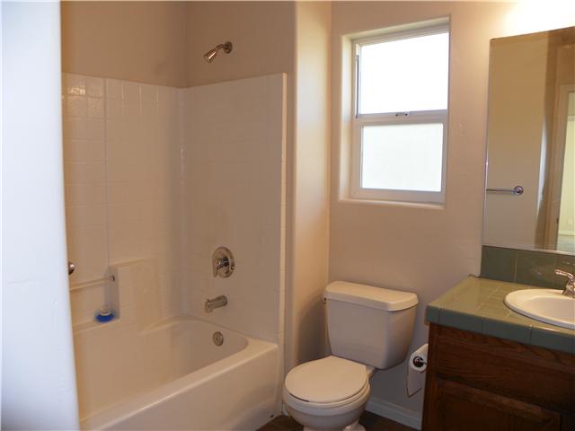633 Silverbrook Dr, El Cajon, CA 92019 photo 9
