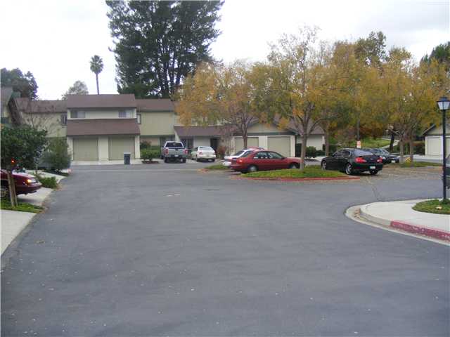375 Roundtree Gln, Escondido, CA 92026 photo 11