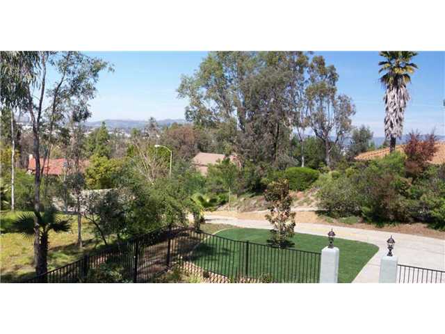 1621 Easter Pl, Escondido, CA 92029 photo 24