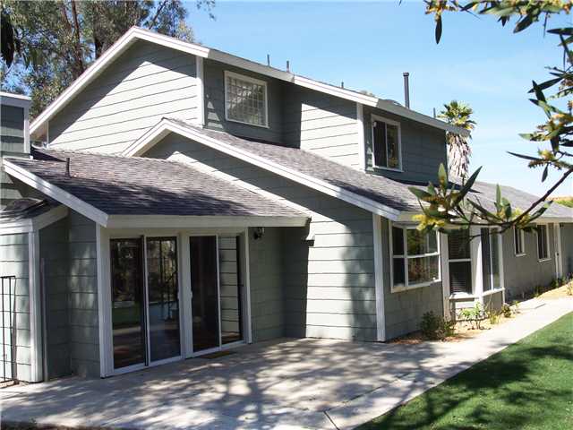 1621 Easter Pl, Escondido, CA 92029 photo 3