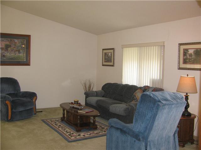 3578 Amber Ln, Oceanside, CA 92056 photo 2
