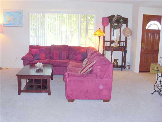 13566 Pequot Dr, Poway, CA 92064 photo 8