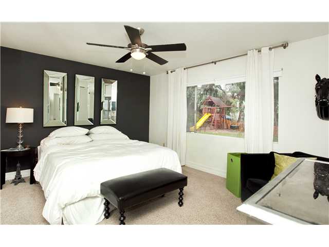 854 Granada Dr, Oceanside, CA 92056 photo 9