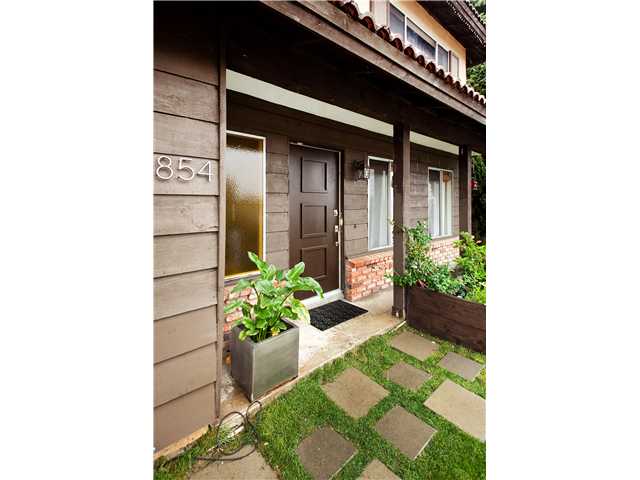 854 Granada Dr, Oceanside, CA 92056 photo 3