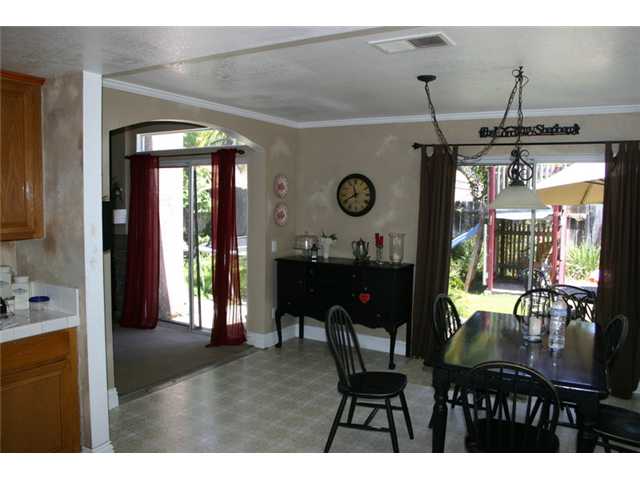 5111 Maplewood Cir, Oceanside, CA 92056 photo 5