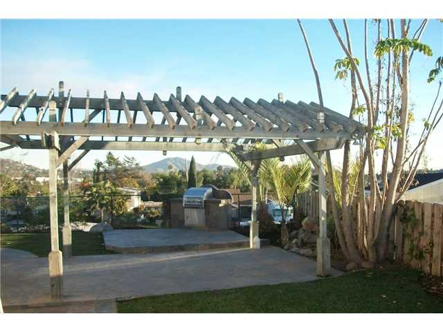 8125 Chaz Pl, La Mesa, CA 91942 photo 5