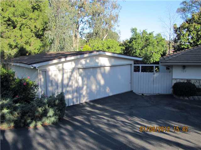 10951 Explorer Rd, La Mesa, CA 91941 photo 2