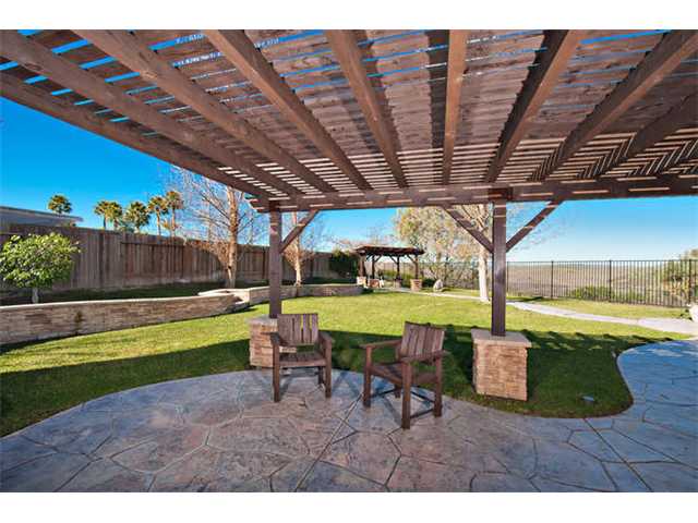 312 Shadow Tree Dr, Oceanside, CA 92058 photo 19