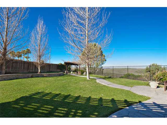 312 Shadow Tree Dr, Oceanside, CA 92058 photo 22