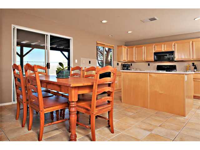 312 Shadow Tree Dr, Oceanside, CA 92058 photo 9