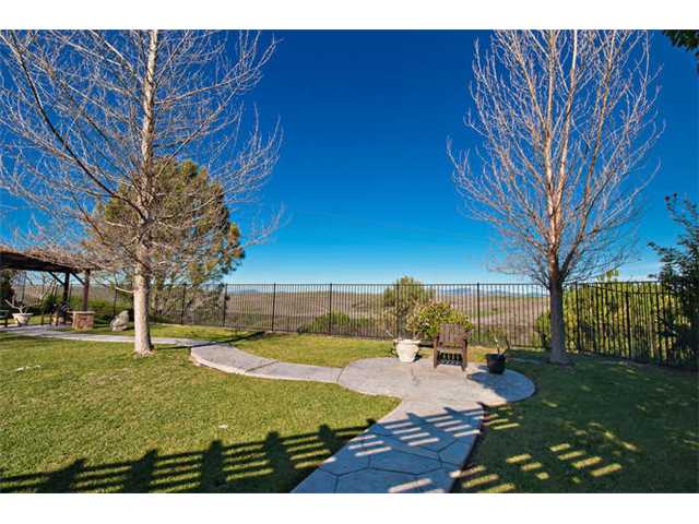 312 Shadow Tree Dr, Oceanside, CA 92058 photo 23