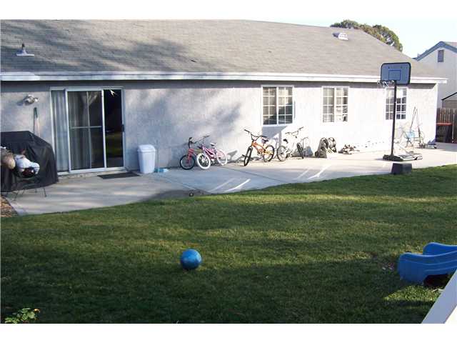 728 Butterfield Rd, Oceanside, CA 92057 photo 4