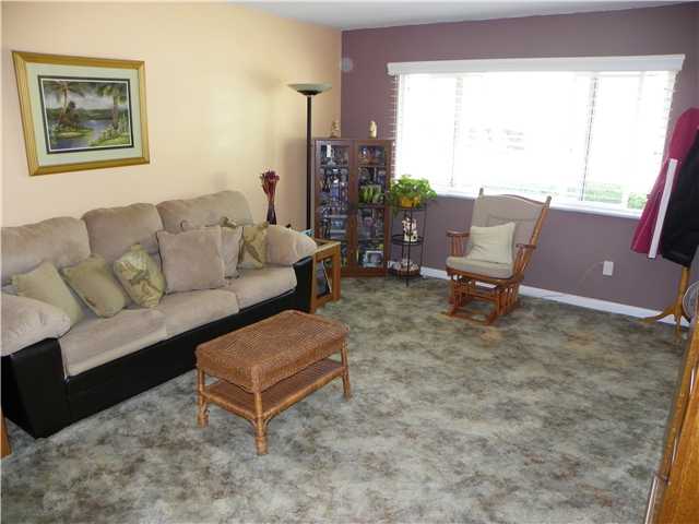 10041 Waynecrest Ln, Santee, CA 92071 photo 8