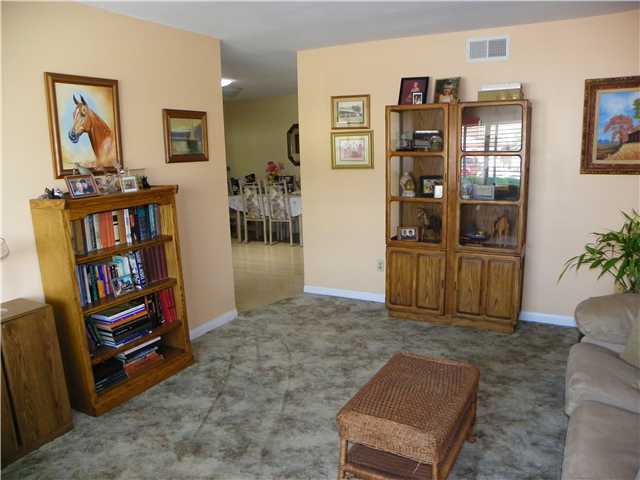 10041 Waynecrest Ln, Santee, CA 92071 photo 9