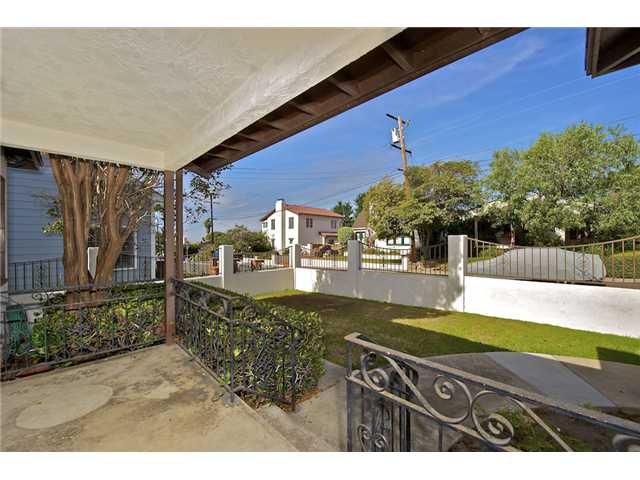 633 Rushville St, La Jolla, CA 92037 photo 1