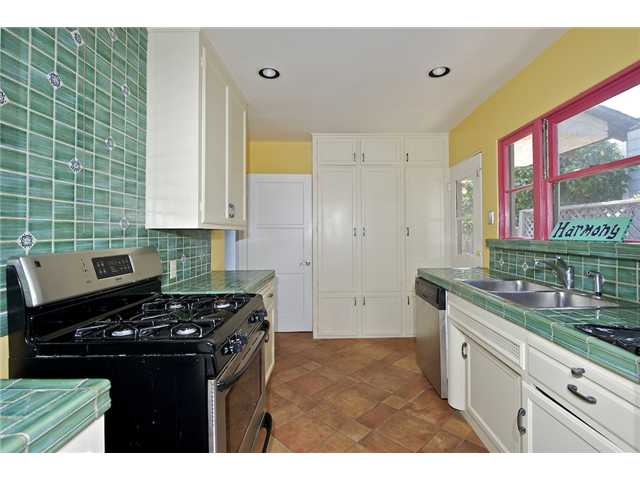 633 Rushville St, La Jolla, CA 92037 photo 8