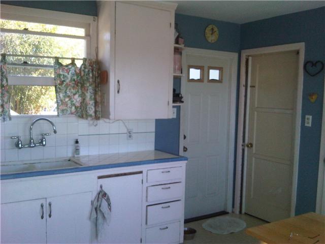 1916 Crest Dr, Encinitas, CA 92024 photo 2
