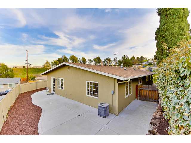 8576 Dobyns Dr, Santee, CA 92071 photo 15