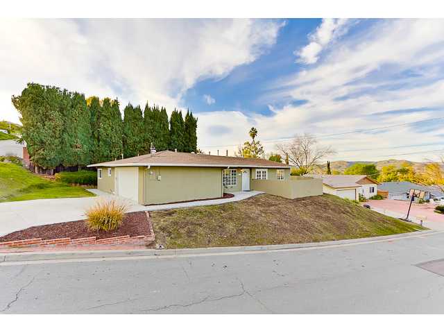 8576 Dobyns Dr, Santee, CA 92071 photo 20