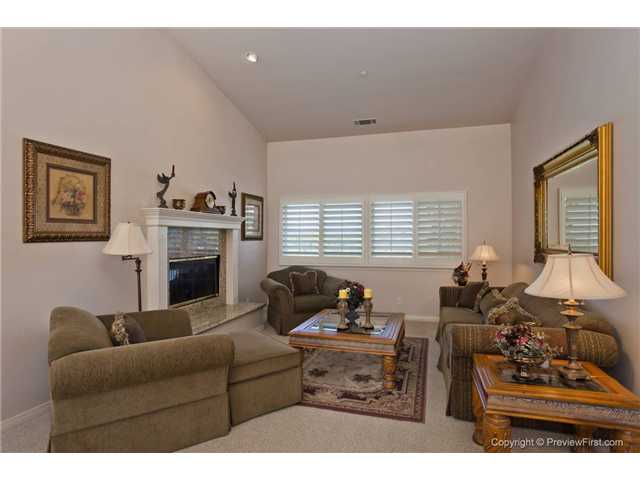 1677 Sycamore Way, Fallbrook, CA 92028 photo 2